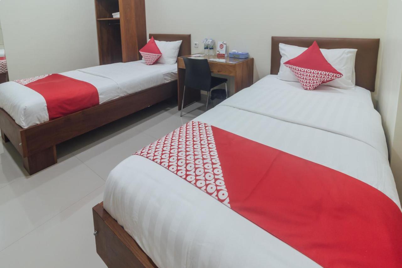 Clean & Comfort Homestay 安汶 外观 照片