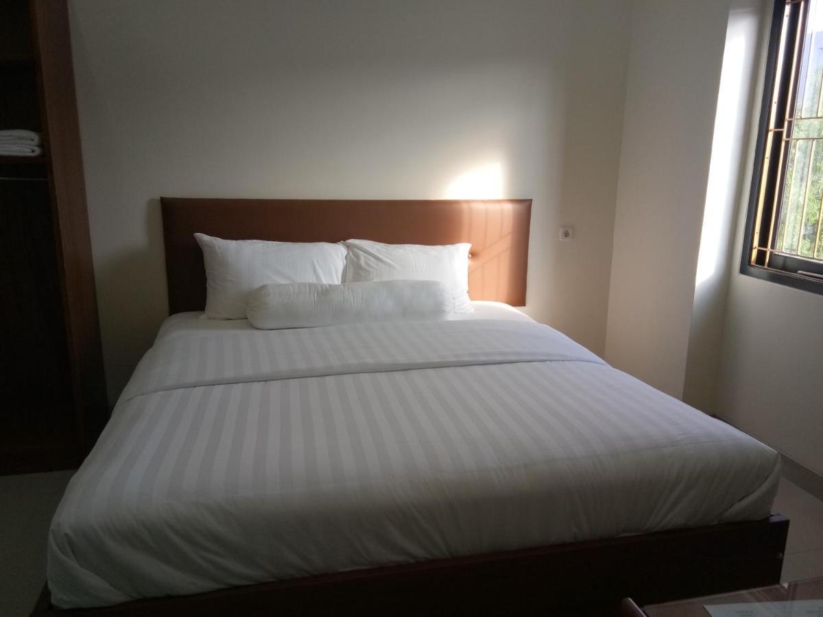 Clean & Comfort Homestay 安汶 外观 照片